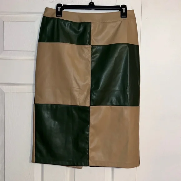 New York & Company Tan & Green Colorblock Faux Leather Pencil Skirt NWT - Picture 3 of 10